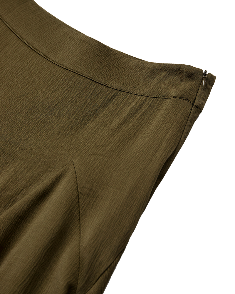 packshot_2_204557_9343_Details_1_CMVIANNA-SKIRT_20Military_20Olive_d4b6ac74-7ece-4281-a719-84fb4ffbd668_1296x